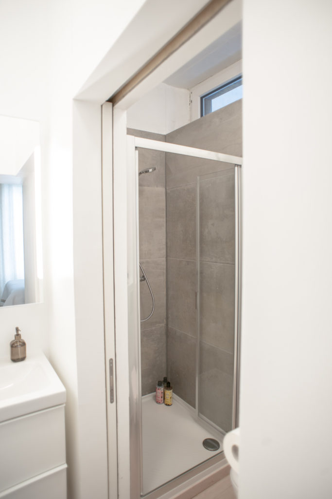 douche de la résidence de coliving flexiroom au Luxembourg